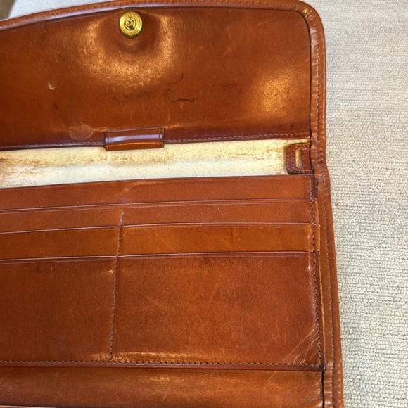 - Dooney and Bourke checkbook organizer style wallet - Picture 7 of 9